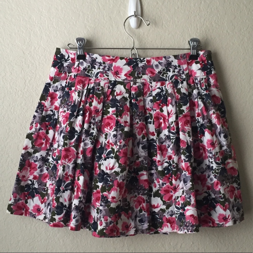 Forever 21 Floral Skater Skirt